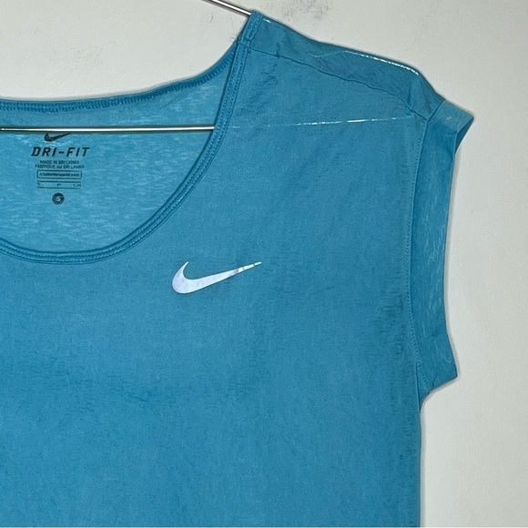 NIKE Cool Breeze Dri Fit Sheer Running Short Sleeve Shirt - Picture 3 of 10